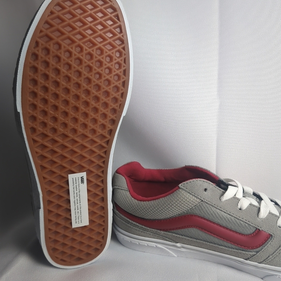 Vans low top sz 11 - Picture 6 of 12